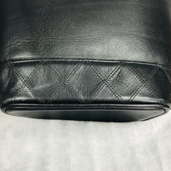 CHANEL  LAMBSKIN VANITY  CASE VGC - Picture 4 of 8